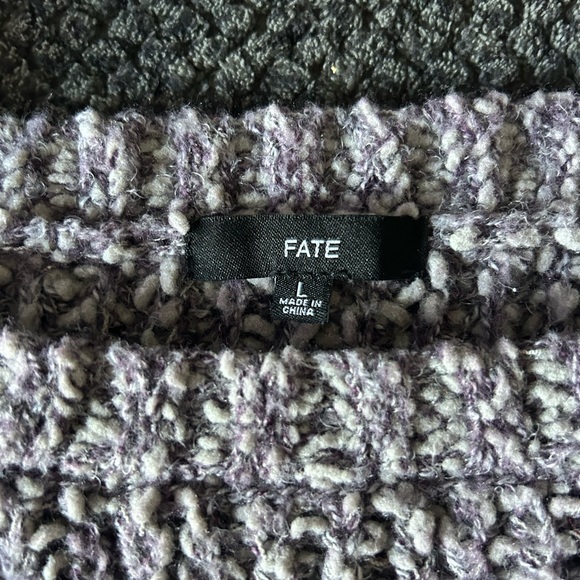 Ladies purple and grey sweater - Picture 2 of 4